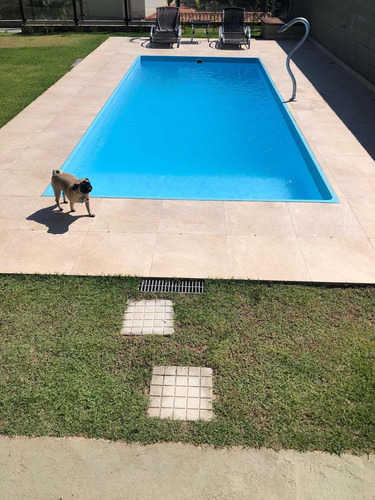 Linda Casa Na Fazenda Da Grama