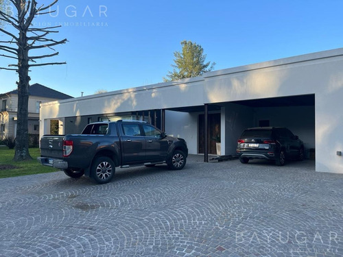 Imagen 3 de 30 de Venta - Exclusiva Casa Estilo Minimalista En La Pradera Ii - Bayugar Negocios Inmobiliarios