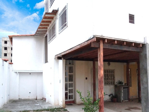 Imagen 13 de 14 de Buscas Comoda Residencia Y Oficina Independiente Juntas?