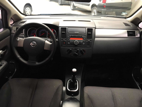 Imagen 8 de 8 de Nissan Tiida 2012 1.8 Acenta