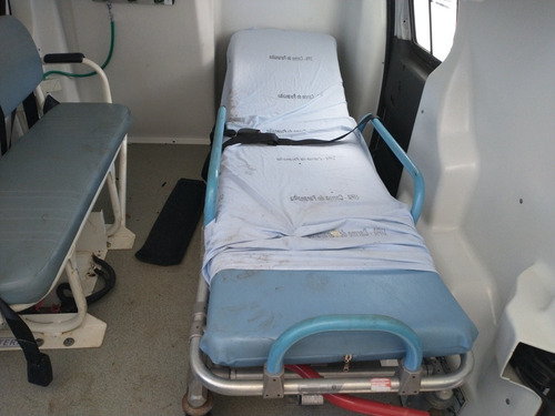 Peugeot Partner Ambulância