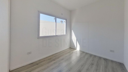 Imagen 17 de 30 de Venta Ph 4 Ambientes En Agronomia Con Cochera, Patio Y Terraza