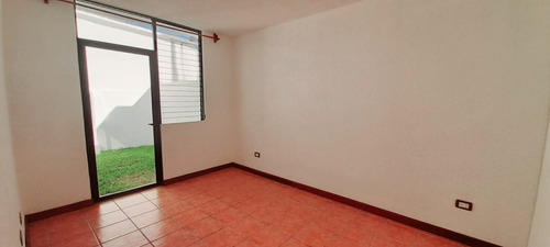 Imagen 7 de 14 de Casa En Venta En Condominio Choacorral En #sanlucassacatepequez
