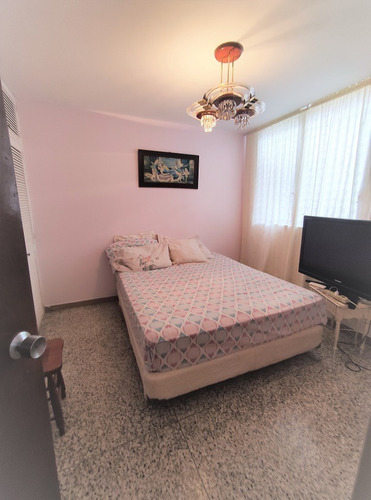 Imagen 13 de 14 de Bello Apartamento En La Pomarrosa, San Antonio De Los Altos