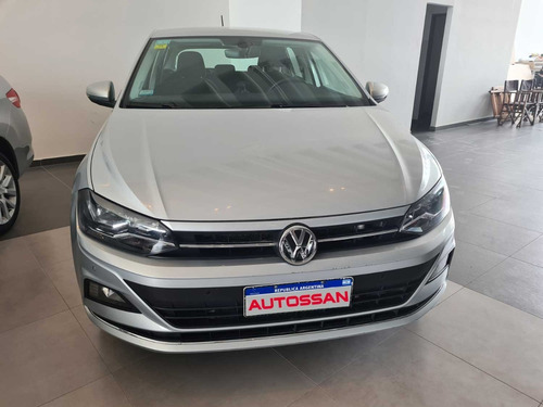 Volkswagen Polo Highline At 2018 Como Nuevo!