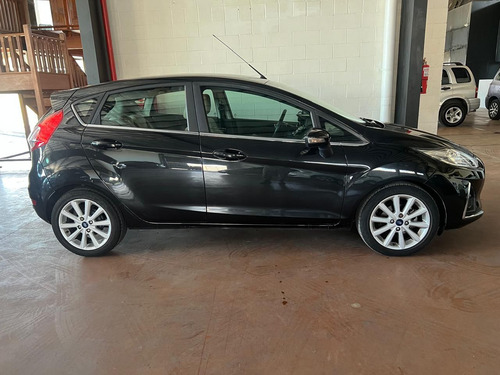 Ford Fiesta Kinetic 1.6 Titanium Powershift 120cv