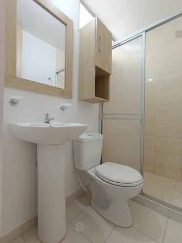 Casa En Arriendo En Prados Del Este. Cod A30500