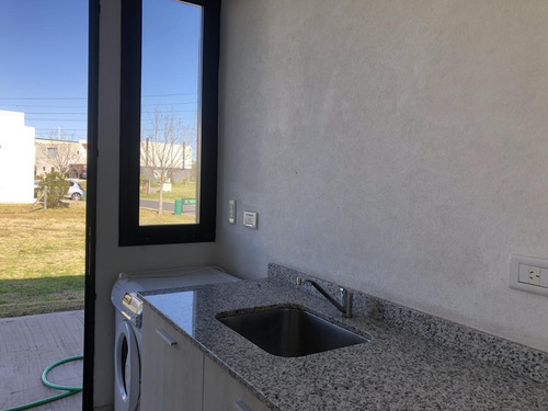 Imagen 16 de 17 de Casa En Venta En Barrio Tipas, Nordelta De 3 Dormitorios