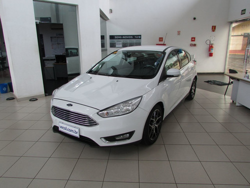 Ford Focus Hatch 2.0 16v 4p Titanium Flex