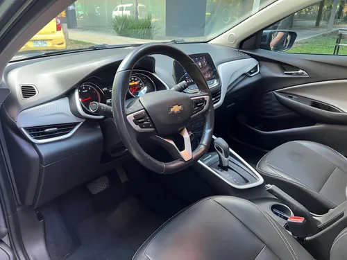 Chevrolet Onix 1.0T Premier Sedan At
