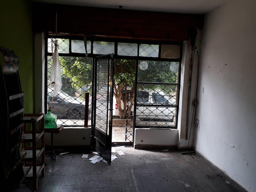 Imagen 4 de 21 de Terreno Con Local Ph En Venta Sobre Un Lote Propio De 8,68 X 16,40 - Floresta