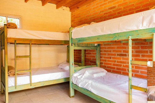 Venta De Hostel La Gran 7 + Departamento - Villa Gesell