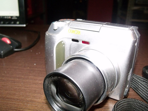 Camera Digital Olympus C 730 Ultra Zoom