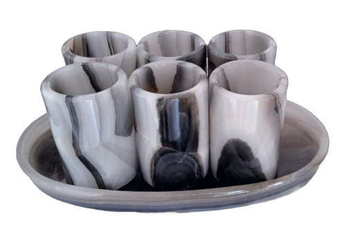 Charola Con Set De Vasos Tequileros De Ónix / Blancos  