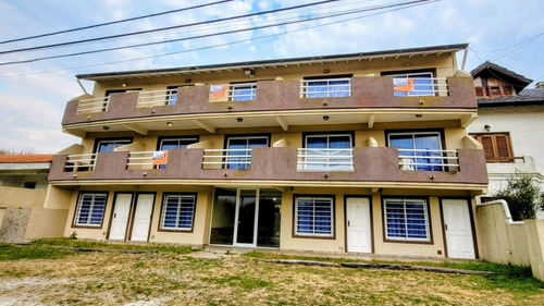 Venta 2 Ambientes Planta Baja Frente Al Mar En La Lucila Del Mar