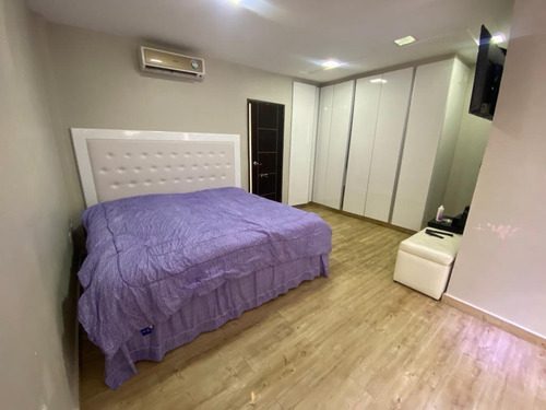 Imagen 8 de 12 de Bello Townhouse En Mañongo Con Pozo