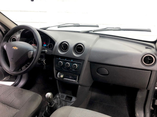 Imagem 10 de 12 de Chevrolet Celta