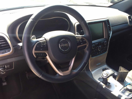 Jeep Gracherokee 3.6 Laredo Aut. 5p