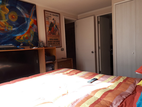 Se Vende Cómodo Departamento 2d2b Av. España 445, Santiago.
