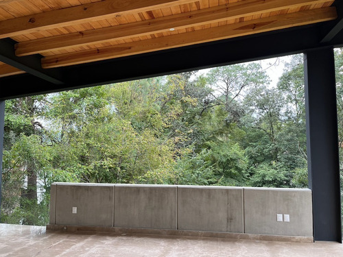 Imagen 10 de 20 de Casa En Venta Valle De Bravo Avandaro Con Bosque Y Rio