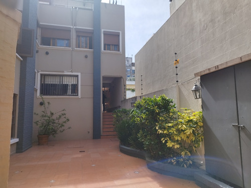 Venta Casa Ph 3 Dormitorios Garage Y Terraza Pocitos