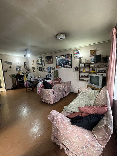 Oportunidad De Inversión Casa Amplia Con Local Comercial.