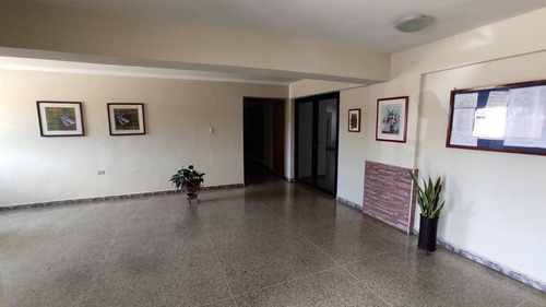 Imagen 3 de 12 de Alquiler De Apartamento En Tazajal 84 Metros A62153