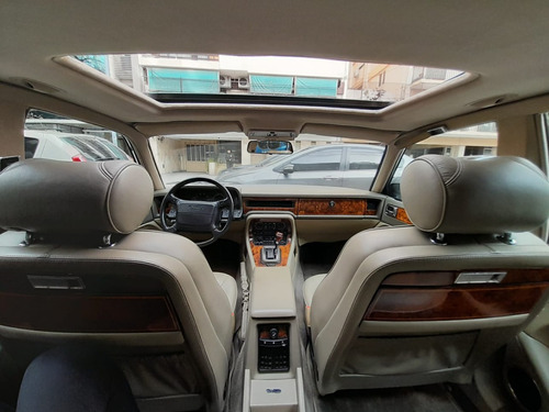Jaguar Daimler Double Six