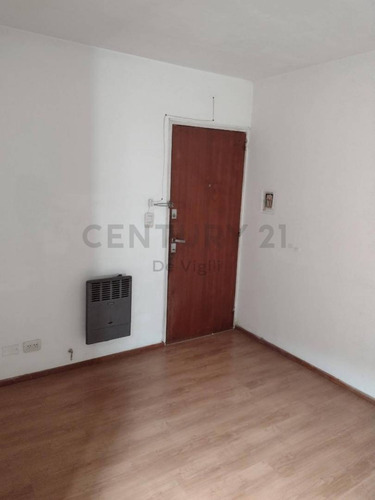 Imagen 4 de 15 de Departamento 1 Dormitorio En República De La Sexta