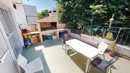 Imagen 16 de 24 de Amplio 4 Ambientes Tipo Duplex, Con 3 Baños Y Terraza Propia Con Parrilla.