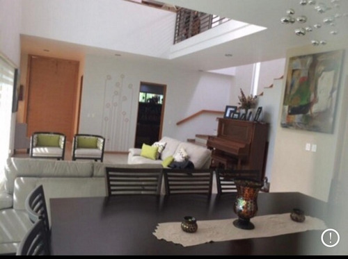 Imagen 2 de 19 de Casa En Venta Valle Real, Zapopan En Privada Las Rosas
