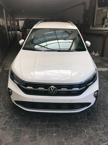 Volkswagen Nivus Confortline 200 Tsi At
