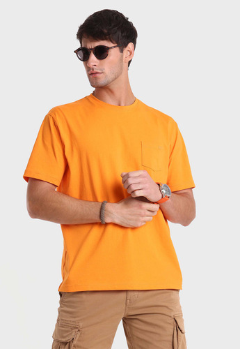 Polera Cuello Redondo Con Bolsillo Arrow