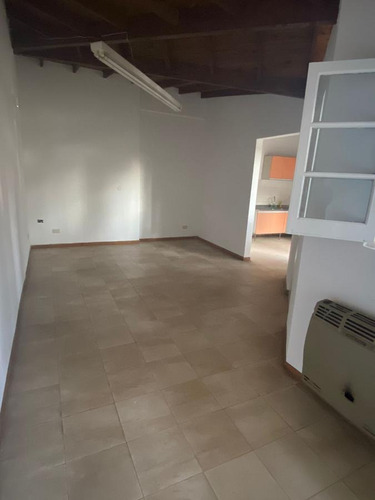 Imagen 11 de 26 de Venta - Dos Locales Y Una Casa 4 Ambientes - Bella Vista