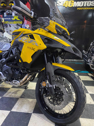 Imagen 15 de 18 de Benelli Trk 502 X