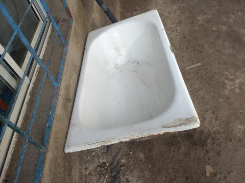 Bañera De Fundición De 1.20 De Largo X 65 De Ancho 