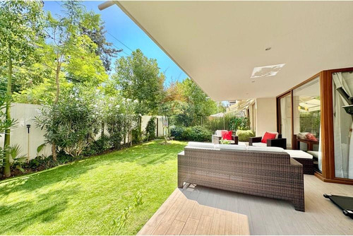 Doble Jardin De Buen Tamaño Privado, Las Condes