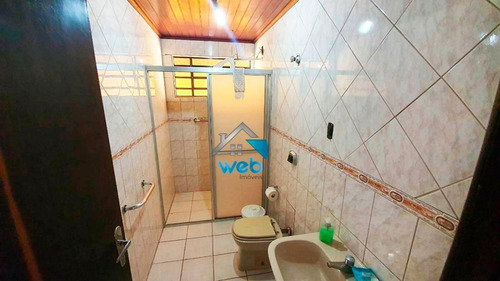 Imagem 11 de 26 de Excelente Oportunidade Para Você Que Procura Uma Casa Com 3 Quartos Amplo Terreno, E Mais 2 Peças Nos Fundos E A Apenas 2 Minutos De Carro Do Supermercado Condor Do Cajuru. - Ca01597 - 69959044