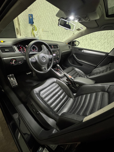 Volkswagen Vento 2.0 Sportline Tsi 200cv Bi-xenon Dsg