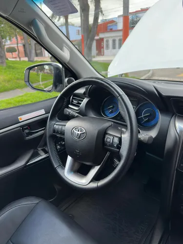 Toyota Fortuner 2.8l