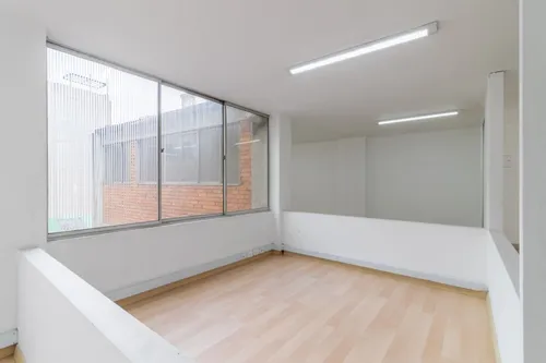 Oficina En Arriendo/venta En Chapinero. Cod A12068