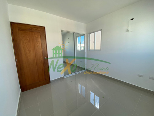 Apartamento 3er Nivel En Residencial Con Piscina, Santiago