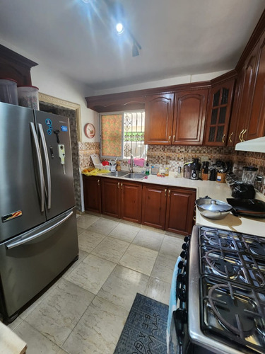 Exclusiva Casa En Venta En Roalva Ii, Hato Nuevo Manoguayabo.