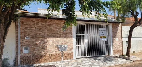 Imagem 1 de 6 de Venda De Casas / Padrão Na Cidade De Araraquara 10486