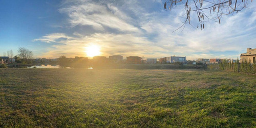 Imagen 3 de 28 de Hermoso Lote A La Laguna En Cul De Sac!!!! - El Cantón - Norte - Escobar.