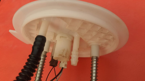 Bomba De Gasolina Nissan Np 300 2014-2020 Version Se Xe (Usado)