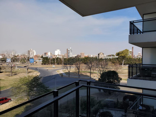 Departamento 1 Dormitorio En Alquiler, Rosario- Edificio Torre Arealis