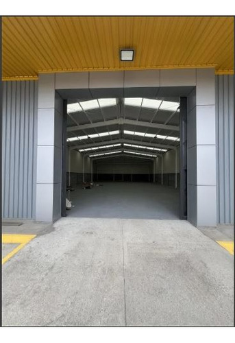 En Arriendo Bodega 589m2 9m2 Altura Centro Logístico Temuco