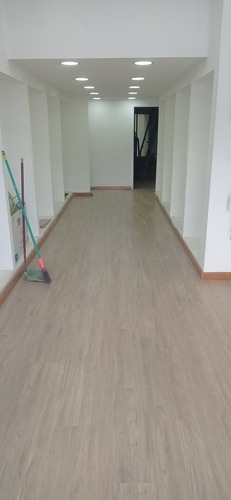 Imagen 2 de 5 de Colocacion De Pisos Flotantes Y Zocalos