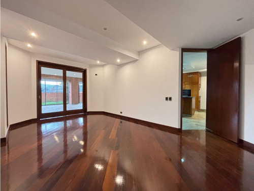 Se Vende Pb Duplex 489.84m2 3h+s/3.5b+s/3p. La Alameda